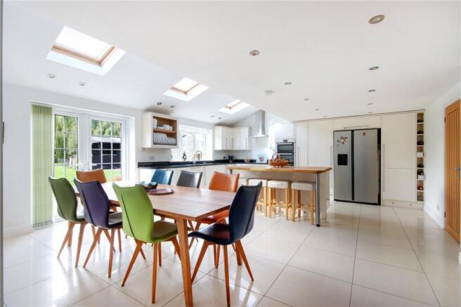 Kitchen/Dining