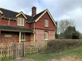 2, Memorial Cottages, Row Hill, Bramshaw SO43 7JE