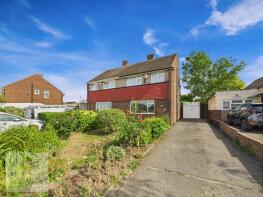 Cadgwith, Main Road, Chattenden, Rochester ME3 8LN