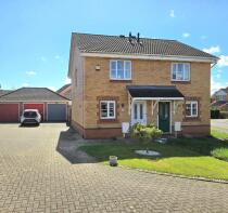 103, Riverstone Way, Northampton NN4 9QG