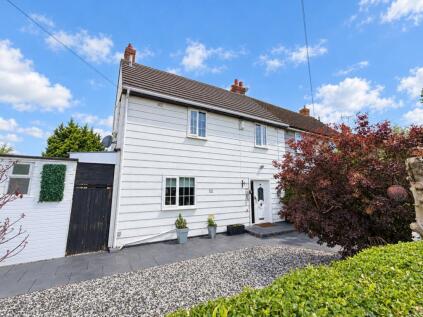 Carr Lane, Hale Village, L24