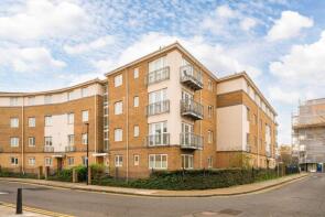 62, Morton Close, London E1 2QT