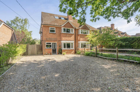 Brentmoor Road, West End, Woking, Surrey, GU24