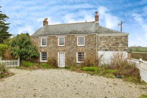 Trejonan, Road From Kestle Road To Bodrugan Broadlane, Gorran, St. Austell PL26 6LR