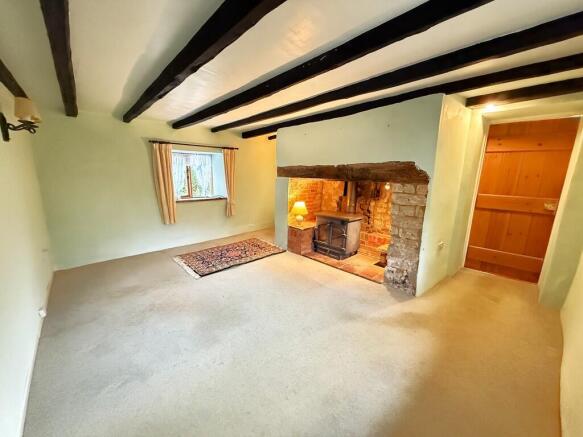 LIVING ROOM 1