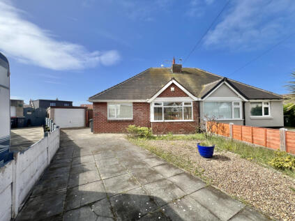 The Close, Queens Walk, Cleveleys, FY5