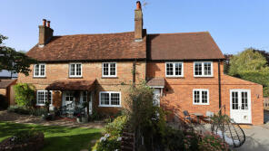 Dering Cottage, Penfold Lane, Amersham HP7 0QX