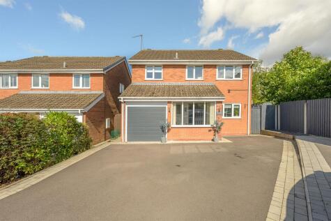 Thirlmere Walk, Brierley Hill, DY5 3SE