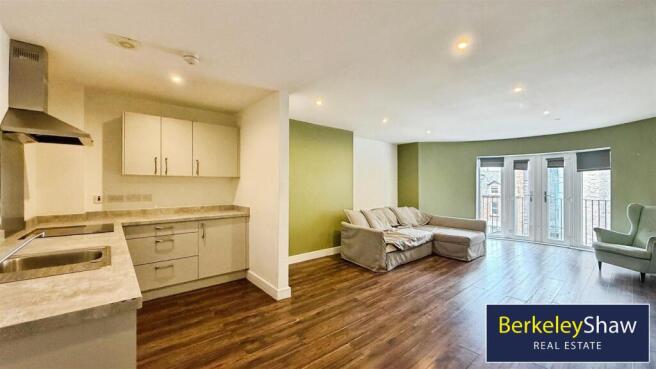 Kitchen/living area