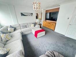 25, Glamis House, Cameron Close, Brentwood CM14 5BT