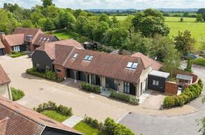 8, White Swan Lane, Aylesbury HP18 0YL