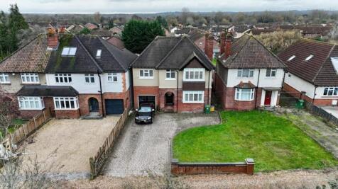 Bath Road, Calcot, RG31
