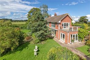Hunkington House, Walford Heath, Shrewsbury SY4 2HT