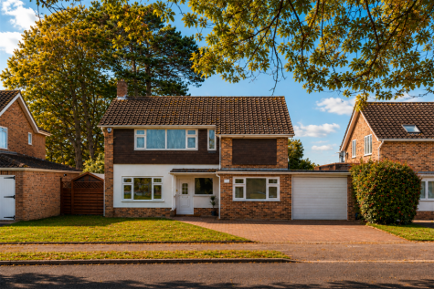 Peppard Road, Emmer Green, Reading