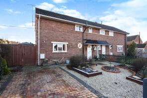 8, St Leonards Close, Salisbury SP4 9DL