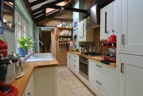 30, Middle Hill, Egham TW20 0JQ