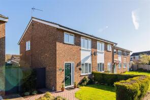 8, Moss Walk, Corby NN18 9DR