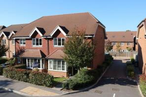 15, Anvil Cottages, Catteshall Lane, Godalming GU7 1LF