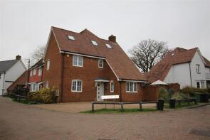 1, Noel Coward Gardens, Ashford TN25 7EU