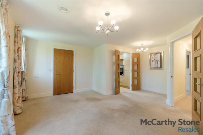 8696594-interior03.jpg