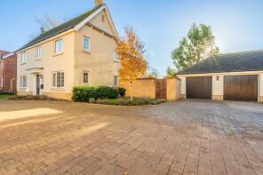 17, Bee Orchid Way, Norwich NR15 2ZS