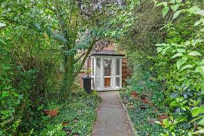 2, Clayhill Cottage, Shoulton Lane, Hallow WR2 6PU
