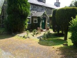 Islwyn, Pensylfania, Llanuwchllyn LL23 7UE