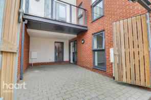 50, Bata Mews, Tilbury RM18 8FR