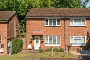 38, Dale View, Epsom KT18 6EH