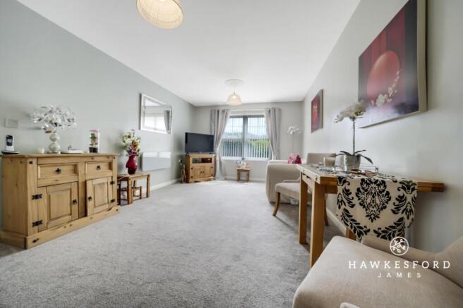 The Turrets, West Lane, Sittingbourne - Lounge