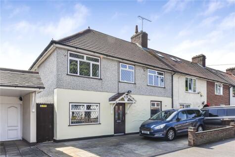 Walnut Tree Road, Dagenham, RM8