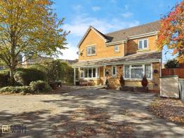 2, Wardle Gardens, Leekbrook, Leek ST13 7AR