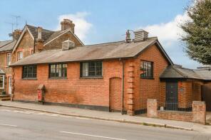 3, Tilt Road, Cobham KT11 3EZ
