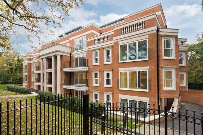 Lincoln Court