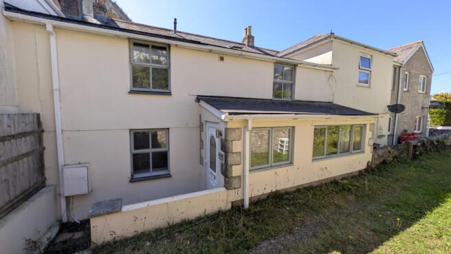2 Bedroom Mid Terraced House for Sale