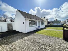 10 Mayfield, Burgage Green Road, St Ishmaels, Haverfordwest SA62 3ST