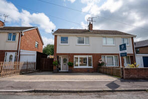 10, The Meadows, Usk NP15 1BT