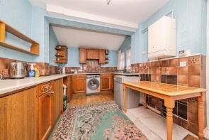 3, Waddesdon Road, Harwich CO12 3BA