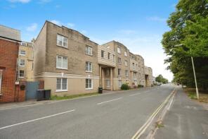 Flat 1, Norfolk Mews, Sea Front, Hayling Island PO11 0AP