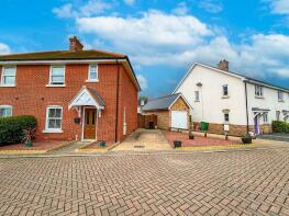 7, Southfields, Southminster CM0 7FY