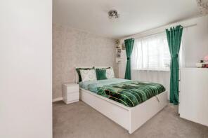43, Garner Court, Dunlop Road, Tilbury RM18 7BG