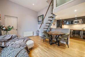 Flat 11, 66 68 Ridings House, Alma Road, Windsor SL4 3FJ