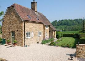 Marthas House, Compton Road, Compton Pauncefoot, Yeovil BA22 7EN