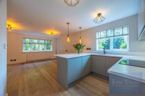 26, Garnon Mead, Coopersale, Epping CM16 7RN