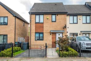 18, Larwood Drive, Bradford BD10 0LR