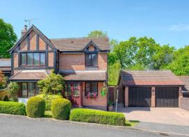 7, Woodbury Close, Redditch B97 5YQ