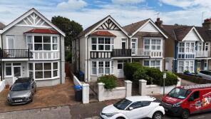 Flat 3, 32, Navarino Road, Selden, Worthing BN11 2NF