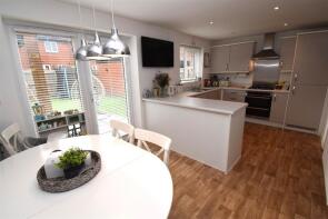 3, Elsdon Close, Chellaston, Derby DE73 6AF