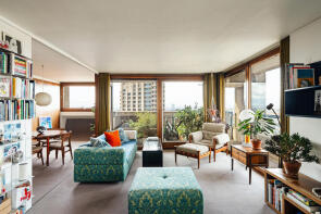 323, Shakespeare Tower, Defoe Place, Barbican, London EC2Y 8NJ