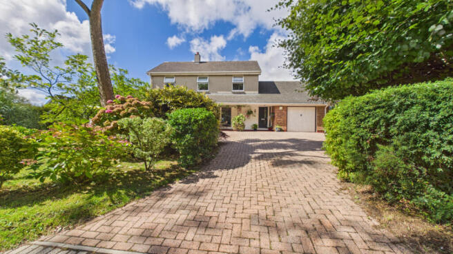 3/4 Bedroom Detached House for Sale